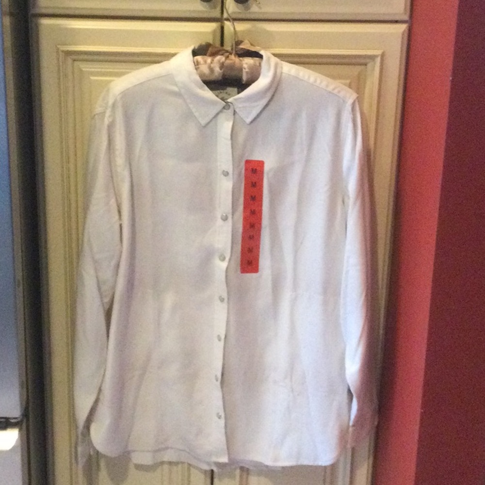 NWT White Button-Up Shirt
